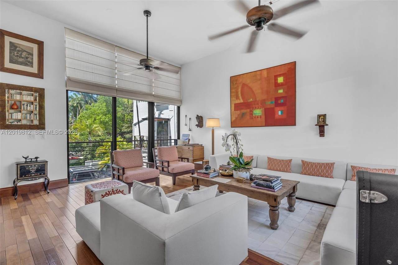 https://bt-photos.global.ssl.fastly.net/miami/1280_boomver_1_A12019812-2.jpg