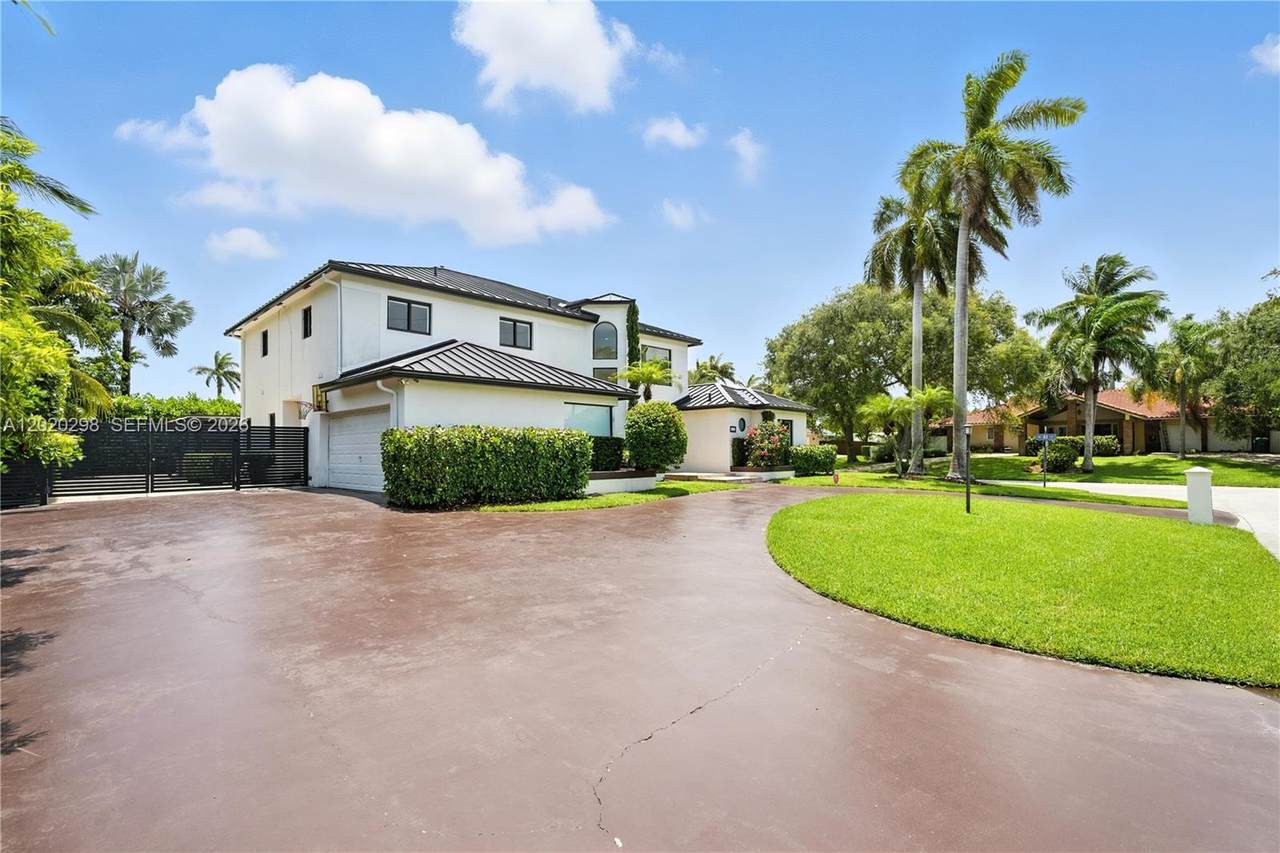 https://bt-photos.global.ssl.fastly.net/miami/1280_boomver_1_A12020298-2.jpg
