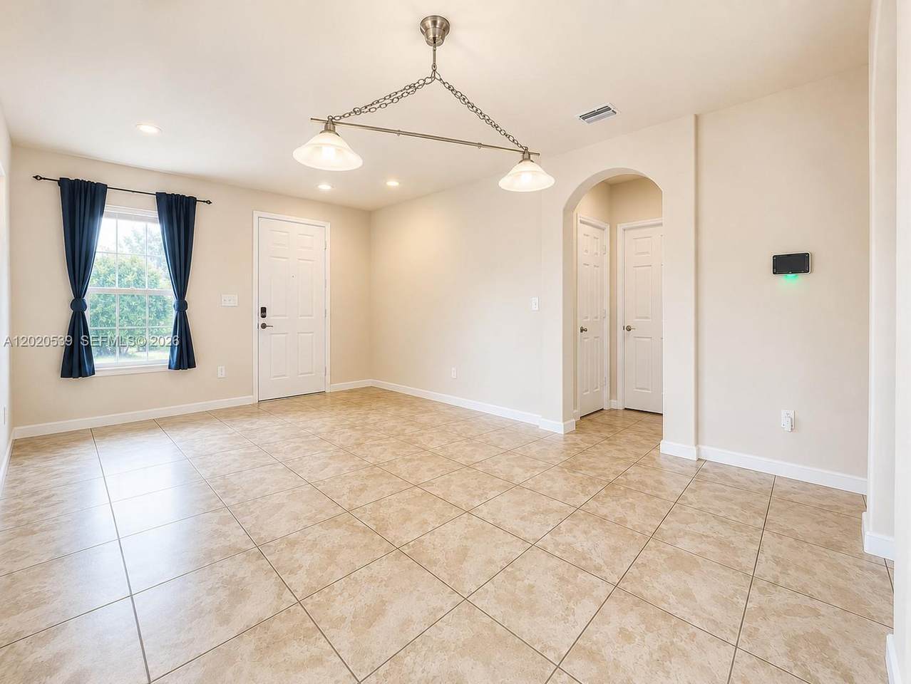 https://bt-photos.global.ssl.fastly.net/miami/1280_boomver_1_A12020539-2.jpg
