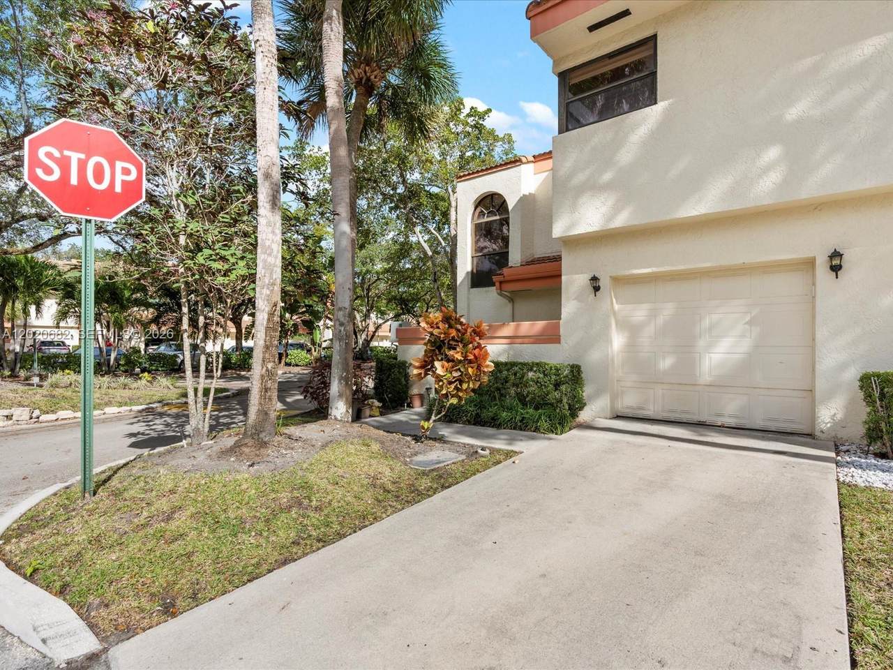 https://bt-photos.global.ssl.fastly.net/miami/1280_boomver_1_A12020682-2.jpg