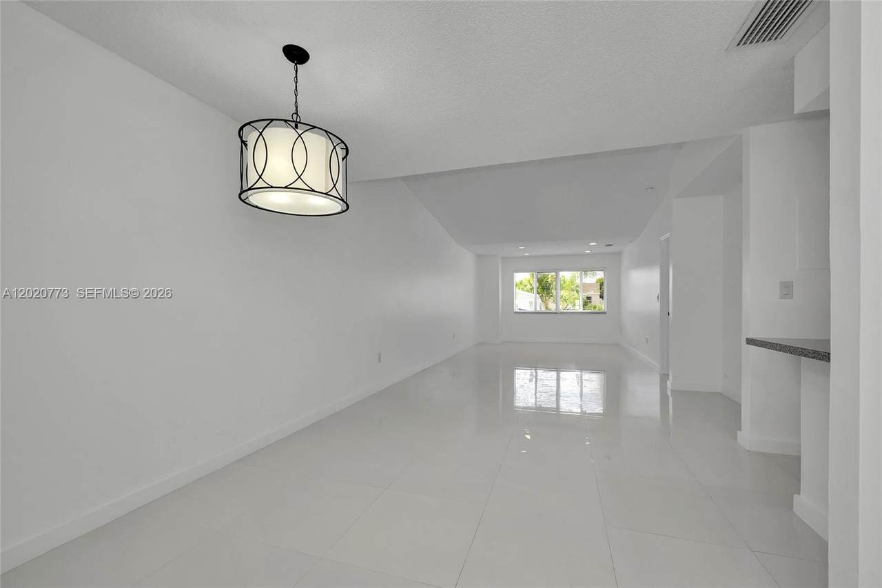 https://bt-photos.global.ssl.fastly.net/miami/1280_boomver_1_A12020773-2.jpg