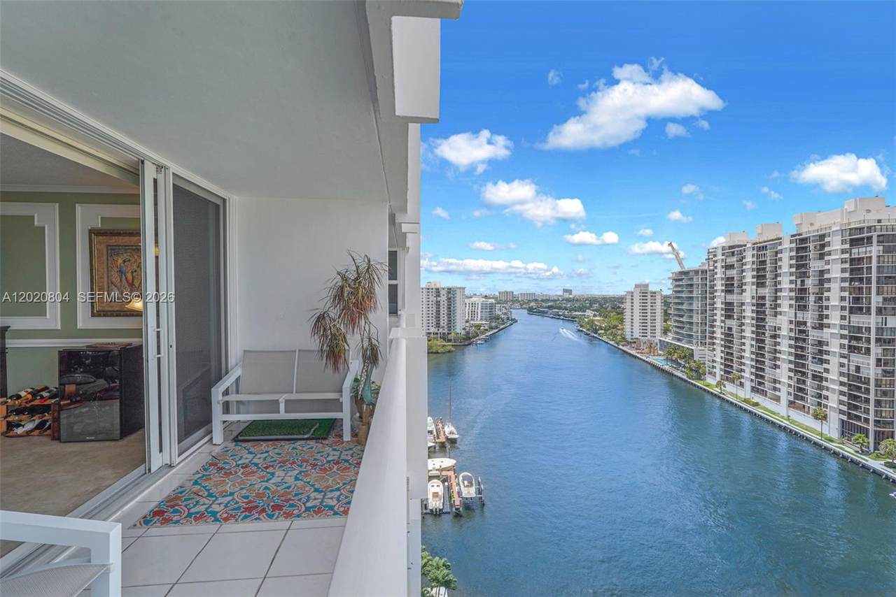 https://bt-photos.global.ssl.fastly.net/miami/1280_boomver_1_A12020804-2.jpg
