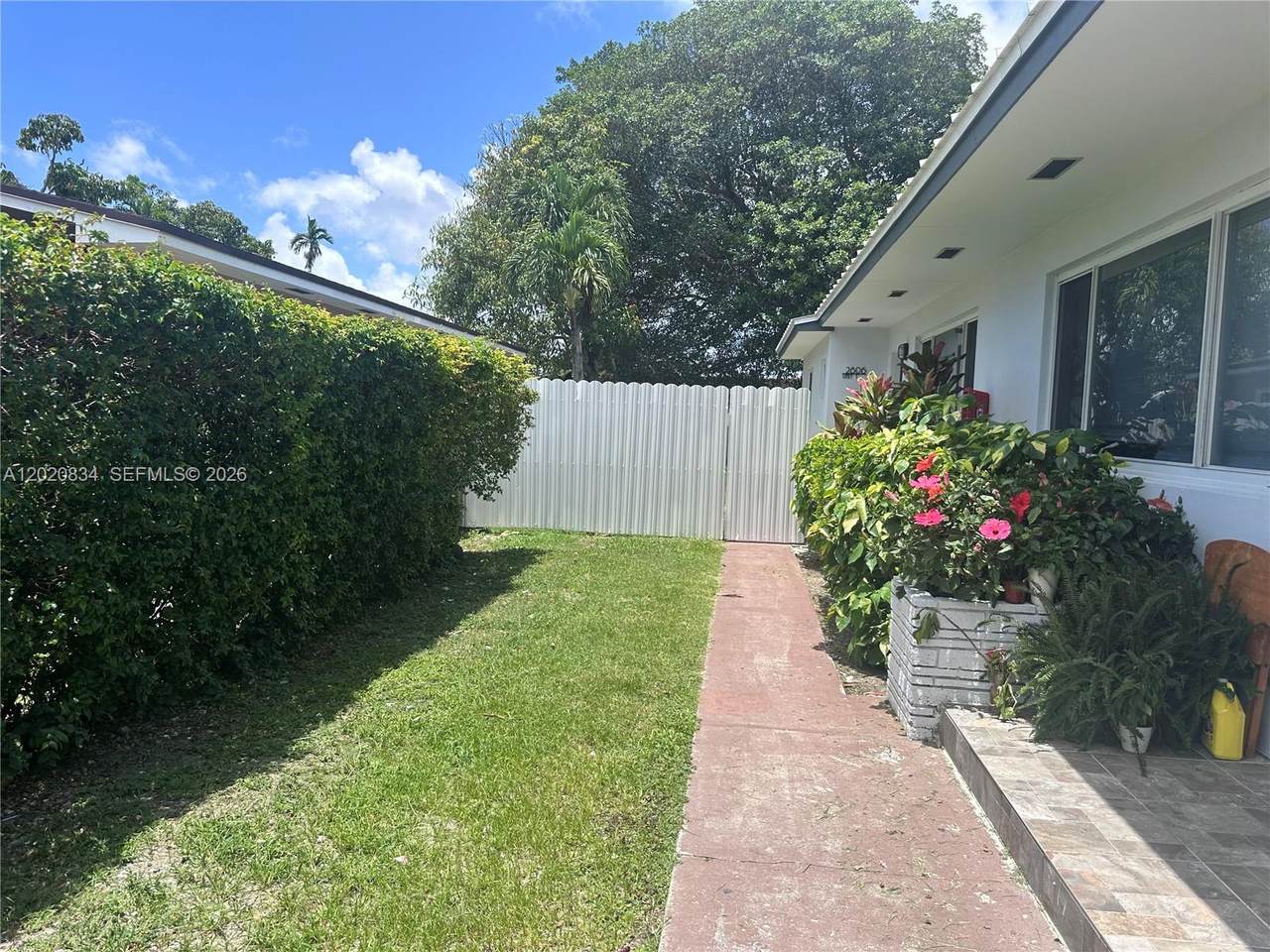https://bt-photos.global.ssl.fastly.net/miami/1280_boomver_1_A12020834-2.jpg