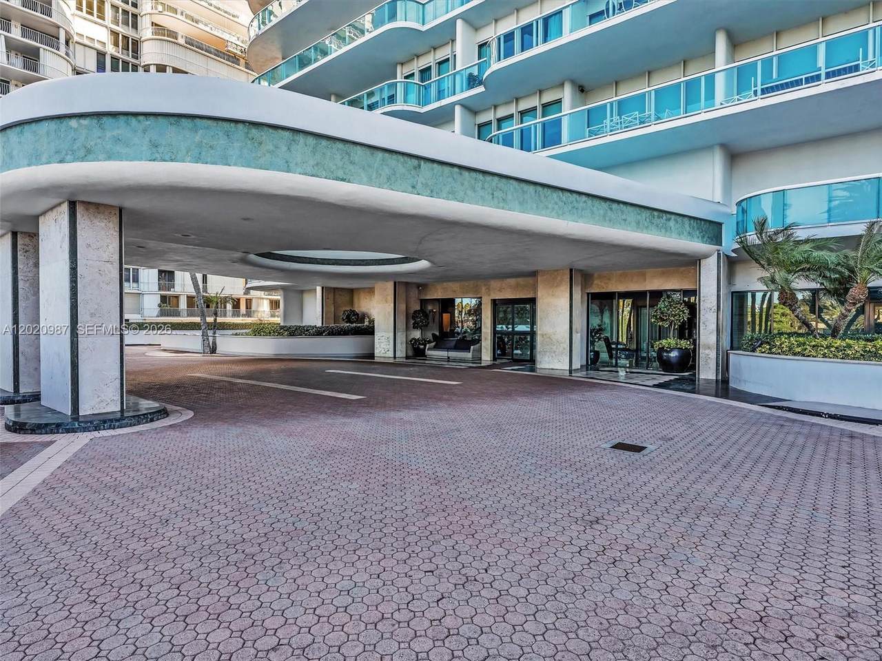 https://bt-photos.global.ssl.fastly.net/miami/1280_boomver_1_A12020987-2.jpg