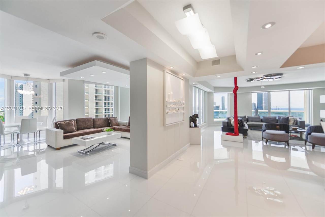 https://bt-photos.global.ssl.fastly.net/miami/1280_boomver_1_A12021025-2.jpg