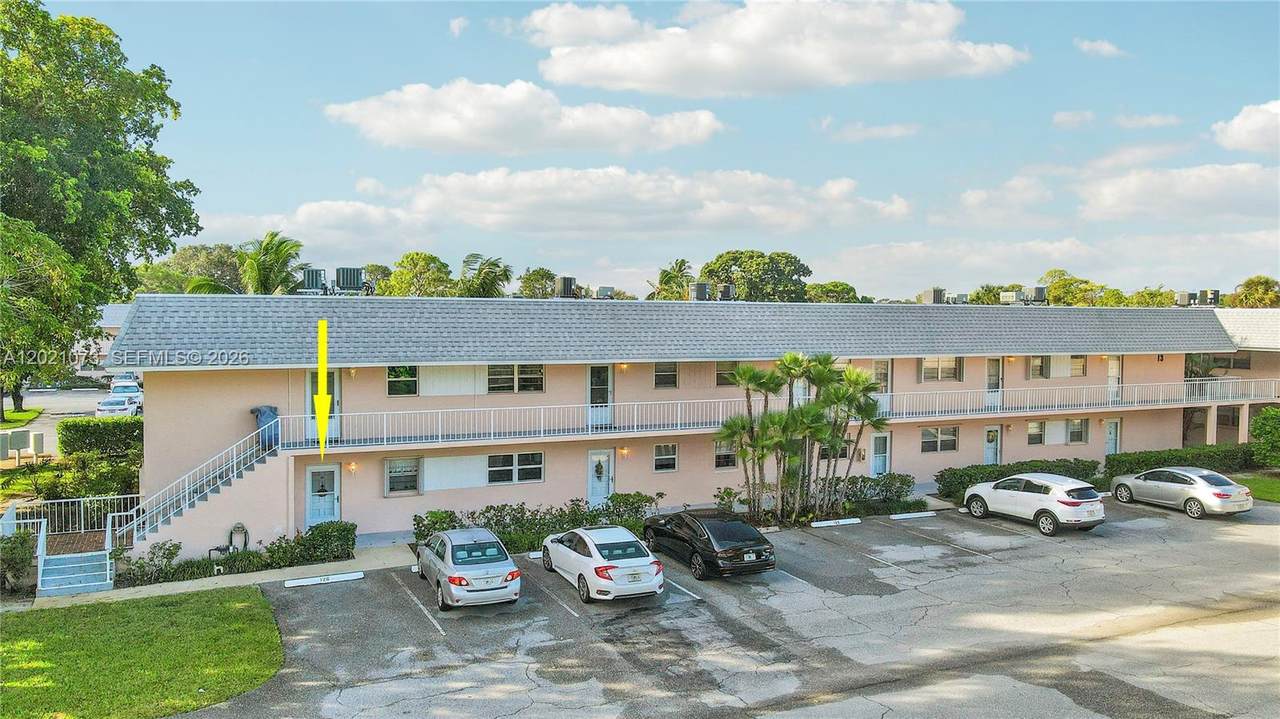 18081 Country Club Dr - Photo 1