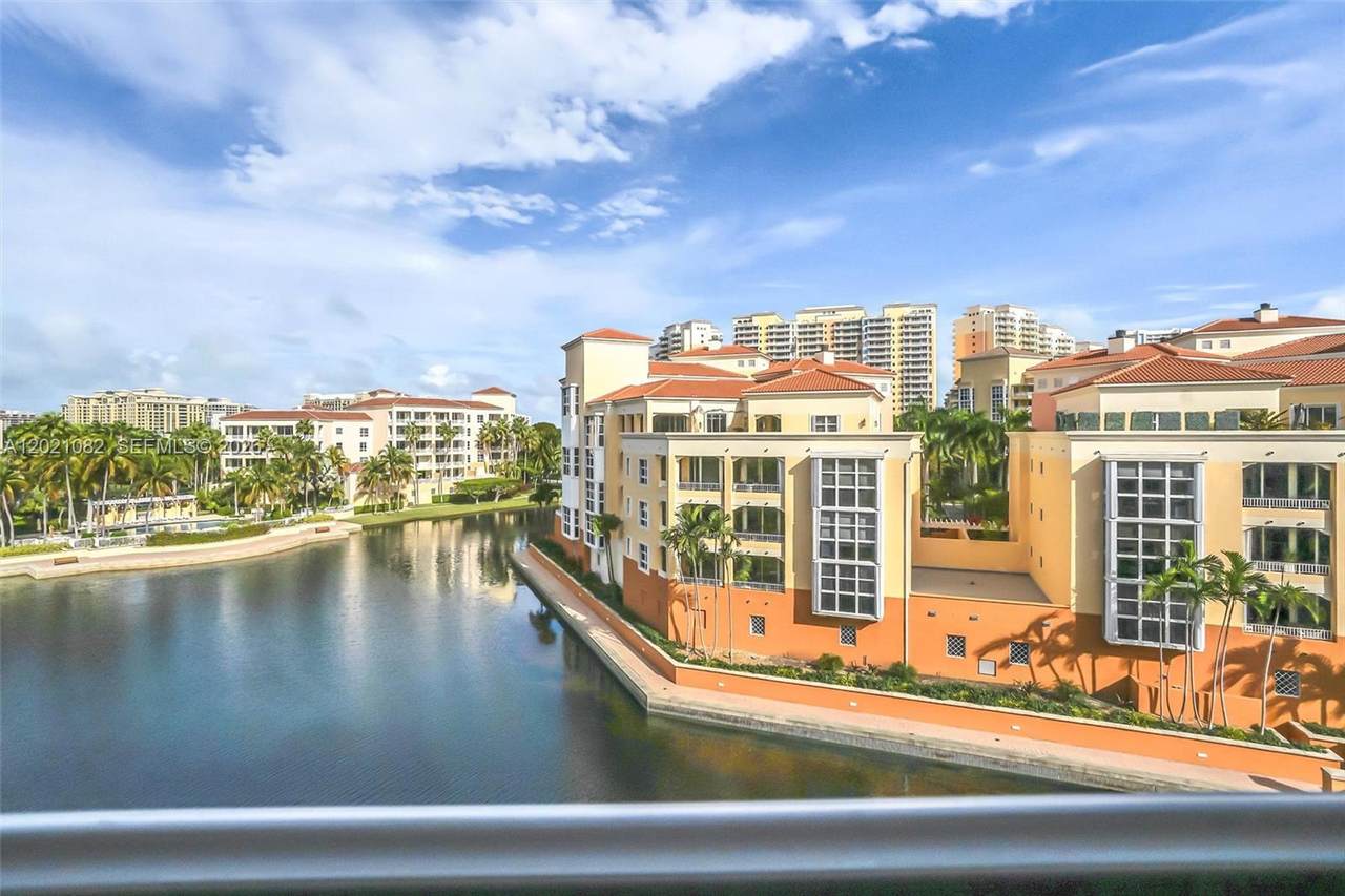 https://bt-photos.global.ssl.fastly.net/miami/1280_boomver_1_A12021082-2.jpg
