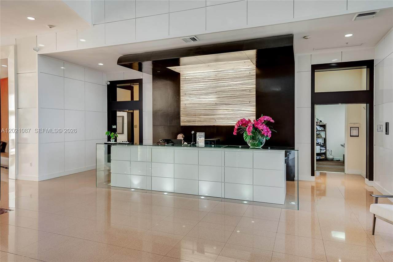 https://bt-photos.global.ssl.fastly.net/miami/1280_boomver_1_A12021087-2.jpg