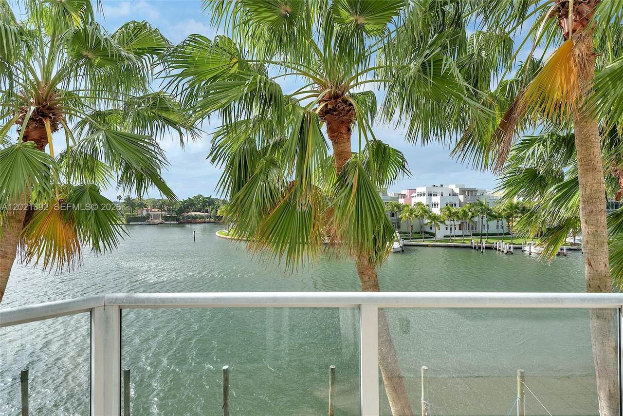 https://bt-photos.global.ssl.fastly.net/miami/1280_boomver_1_A12021392-2.jpg