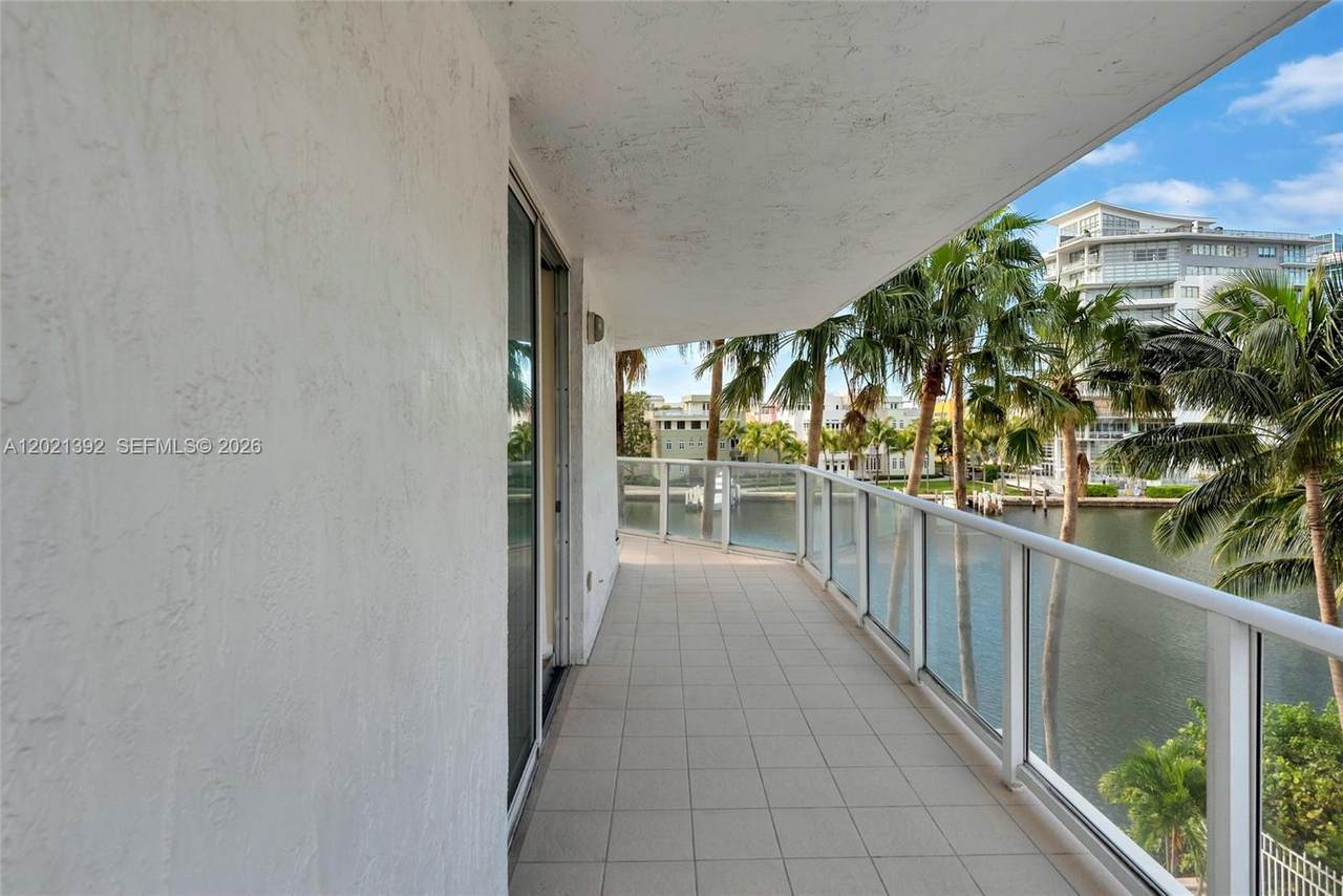https://bt-photos.global.ssl.fastly.net/miami/1280_boomver_1_A12021392-2.jpg