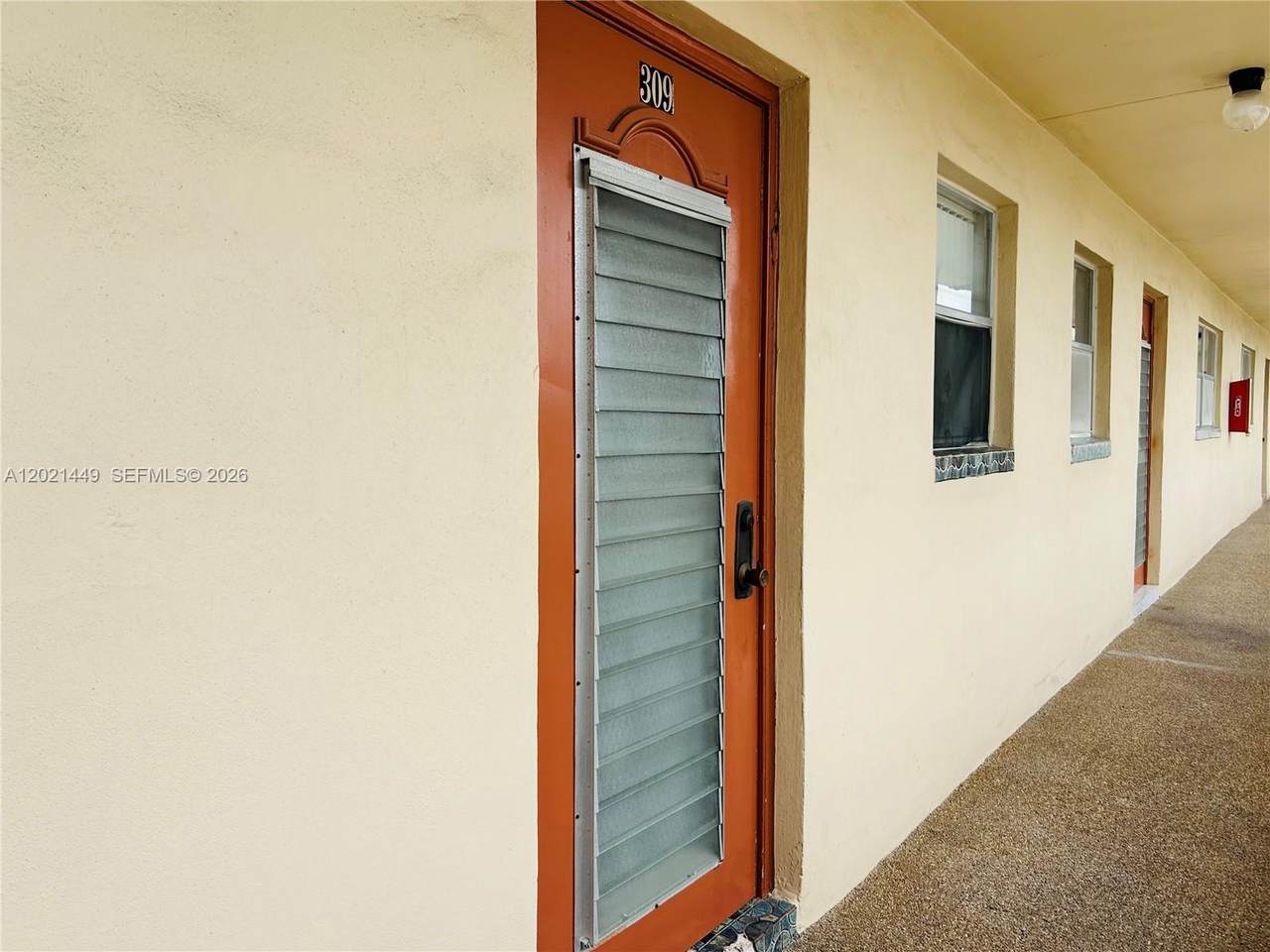 https://bt-photos.global.ssl.fastly.net/miami/1280_boomver_1_A12021449-2.jpg