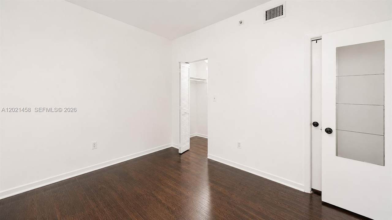 https://bt-photos.global.ssl.fastly.net/miami/1280_boomver_1_A12021458-2.jpg