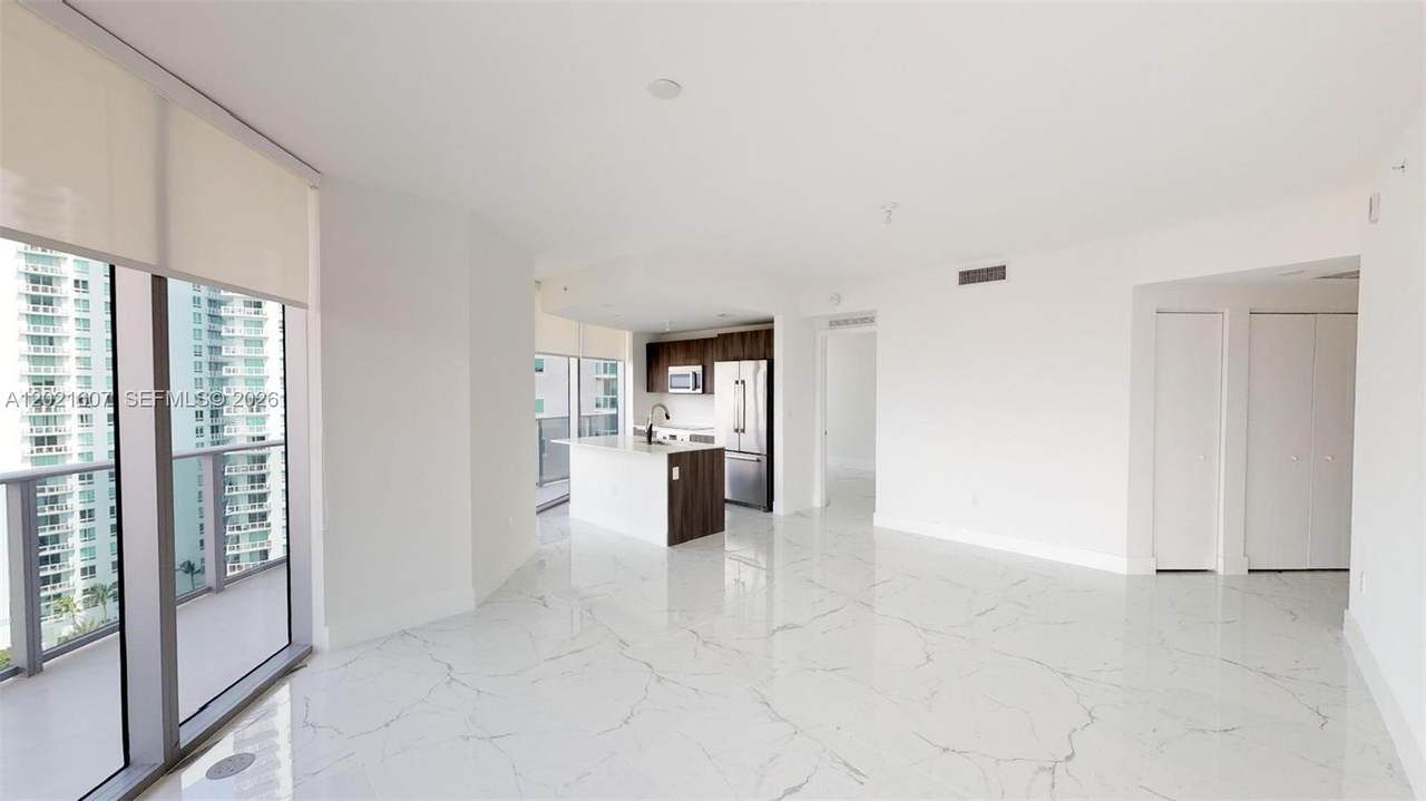 https://bt-photos.global.ssl.fastly.net/miami/1280_boomver_1_A12021607-2.jpg