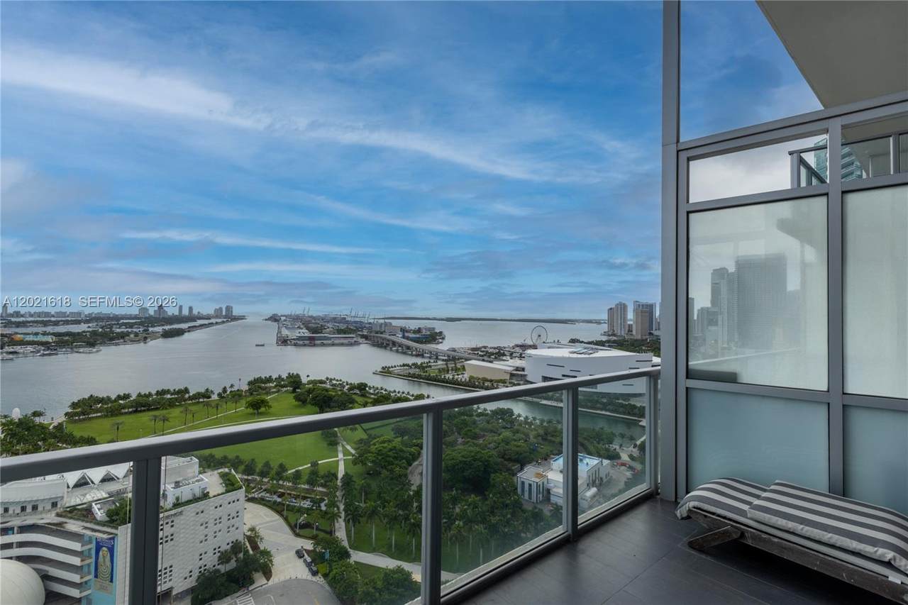 https://bt-photos.global.ssl.fastly.net/miami/1280_boomver_1_A12021618-2.jpg