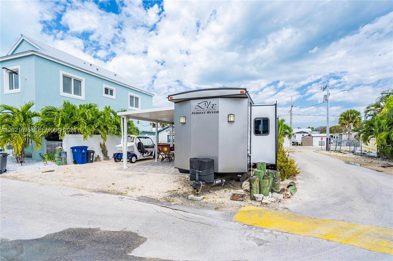 https://bt-photos.global.ssl.fastly.net/miami/1280_boomver_1_A12021695-2.jpg