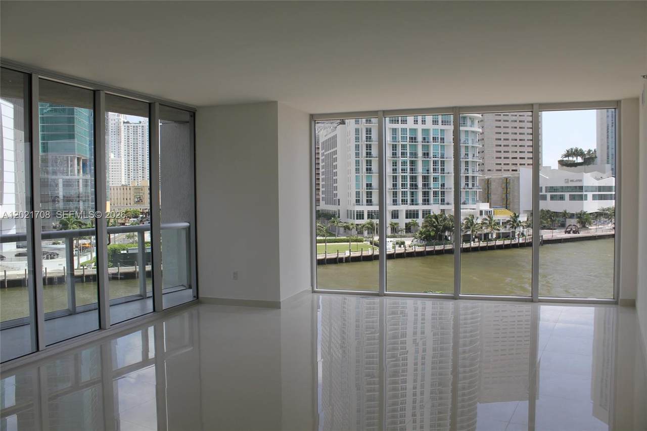 465 Brickell Av - Photo 1