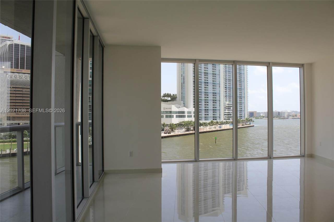 https://bt-photos.global.ssl.fastly.net/miami/1280_boomver_1_A12021708-2.jpg