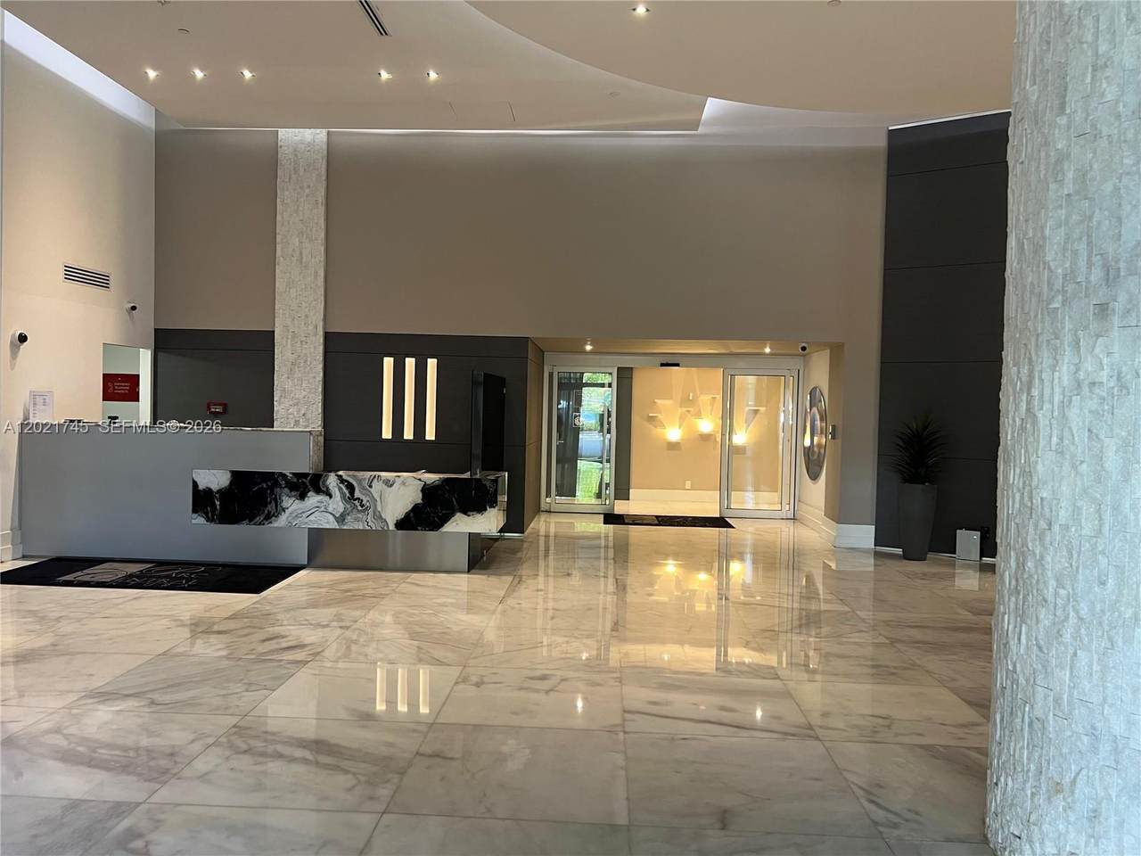 https://bt-photos.global.ssl.fastly.net/miami/1280_boomver_1_A12021745-2.jpg
