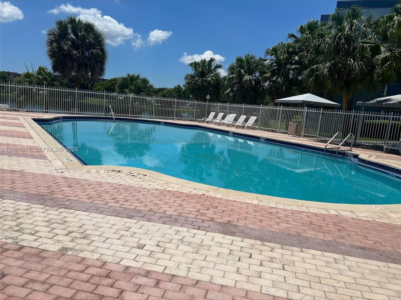https://bt-photos.global.ssl.fastly.net/miami/1280_boomver_1_A12021951-2.jpg