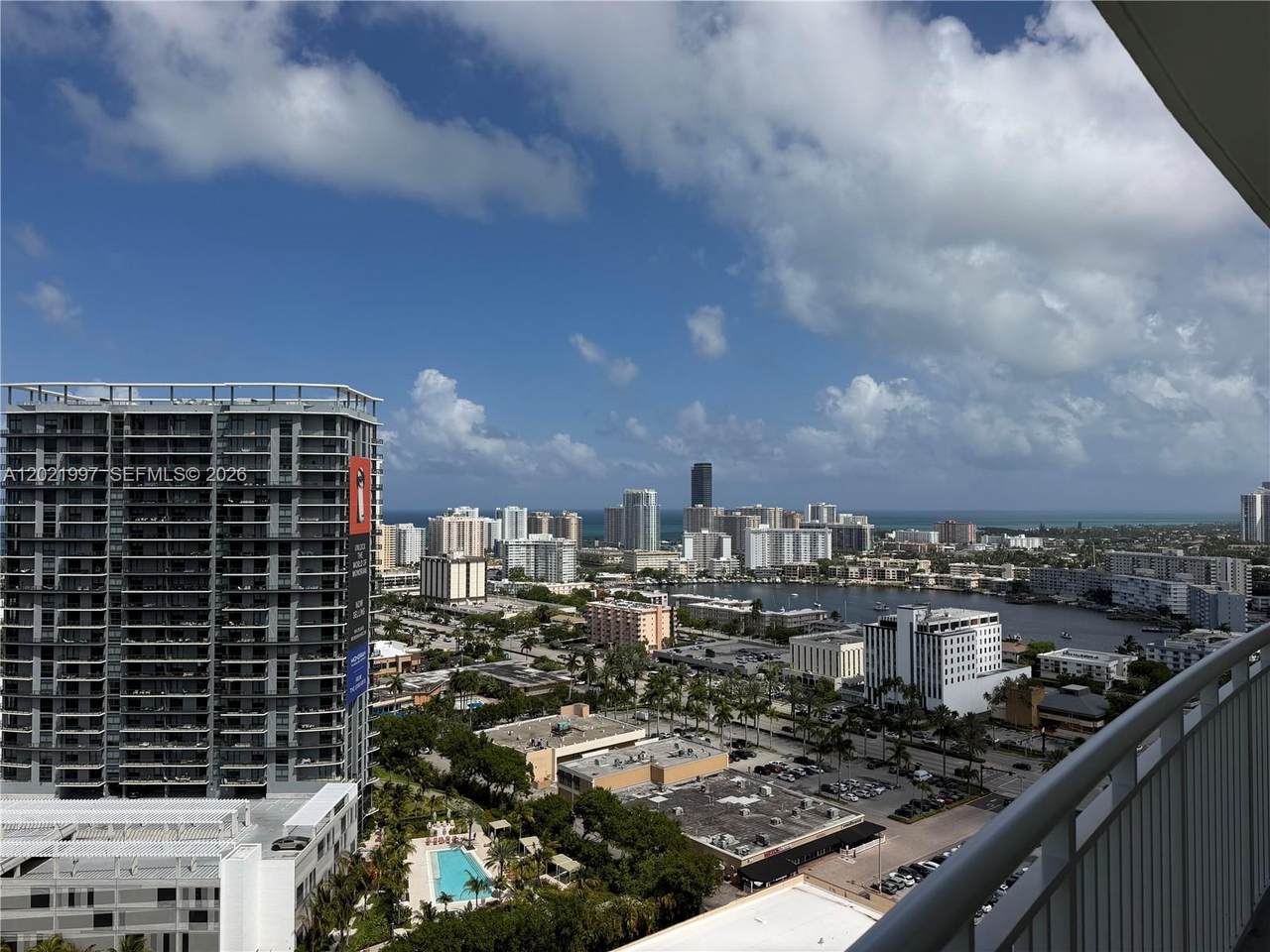 https://bt-photos.global.ssl.fastly.net/miami/1280_boomver_1_A12021997-2.jpg