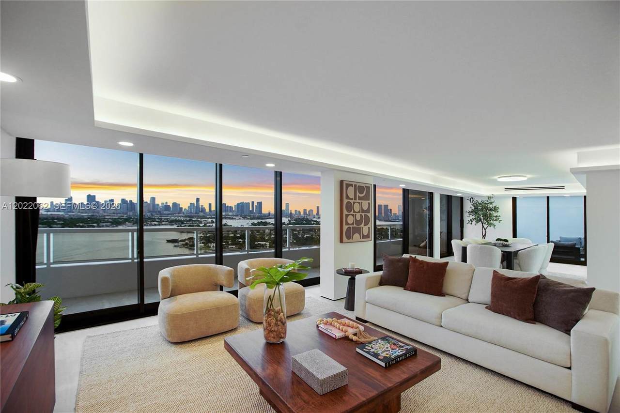 9 Island Ave - Photo 1