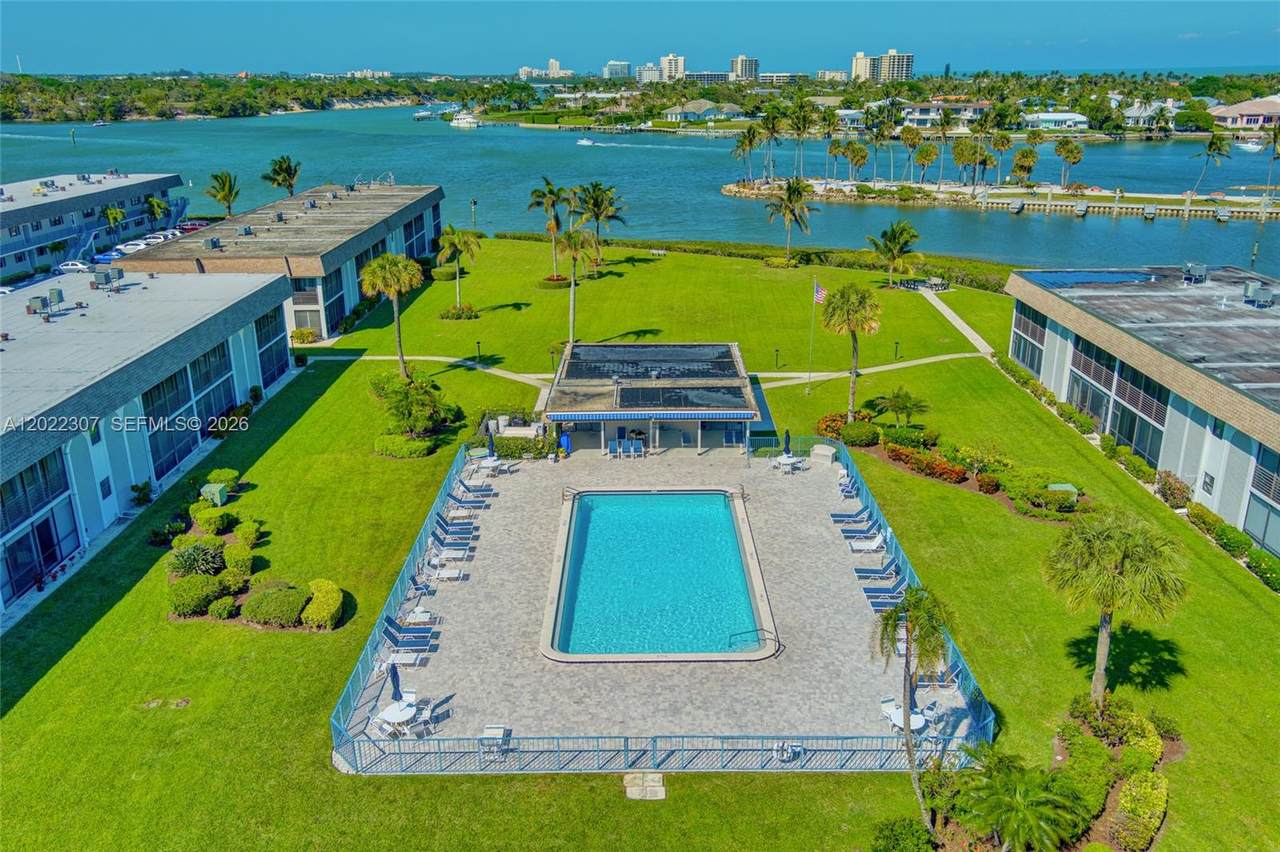 https://bt-photos.global.ssl.fastly.net/miami/1280_boomver_1_A12022307-2.jpg