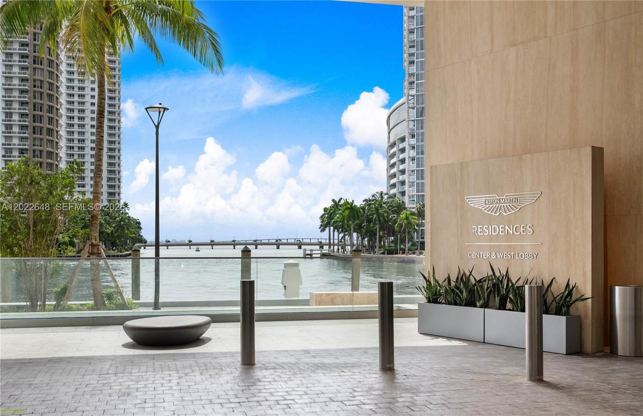 https://bt-photos.global.ssl.fastly.net/miami/1280_boomver_1_A12022648-2.jpg