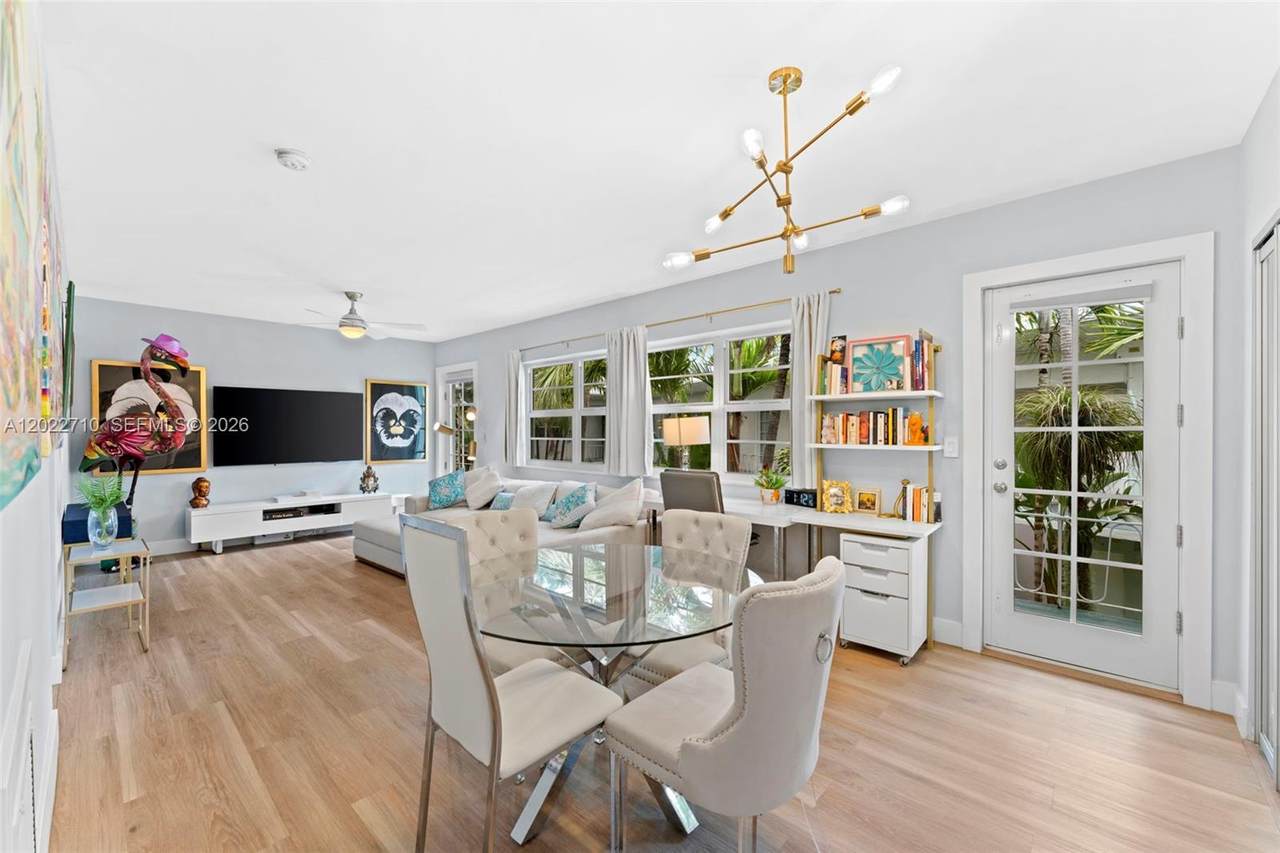 1925 Washington Ave - Photo 1