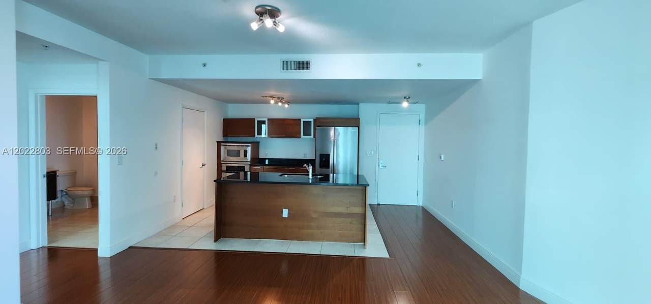 https://bt-photos.global.ssl.fastly.net/miami/1280_boomver_1_A12022803-2.jpg