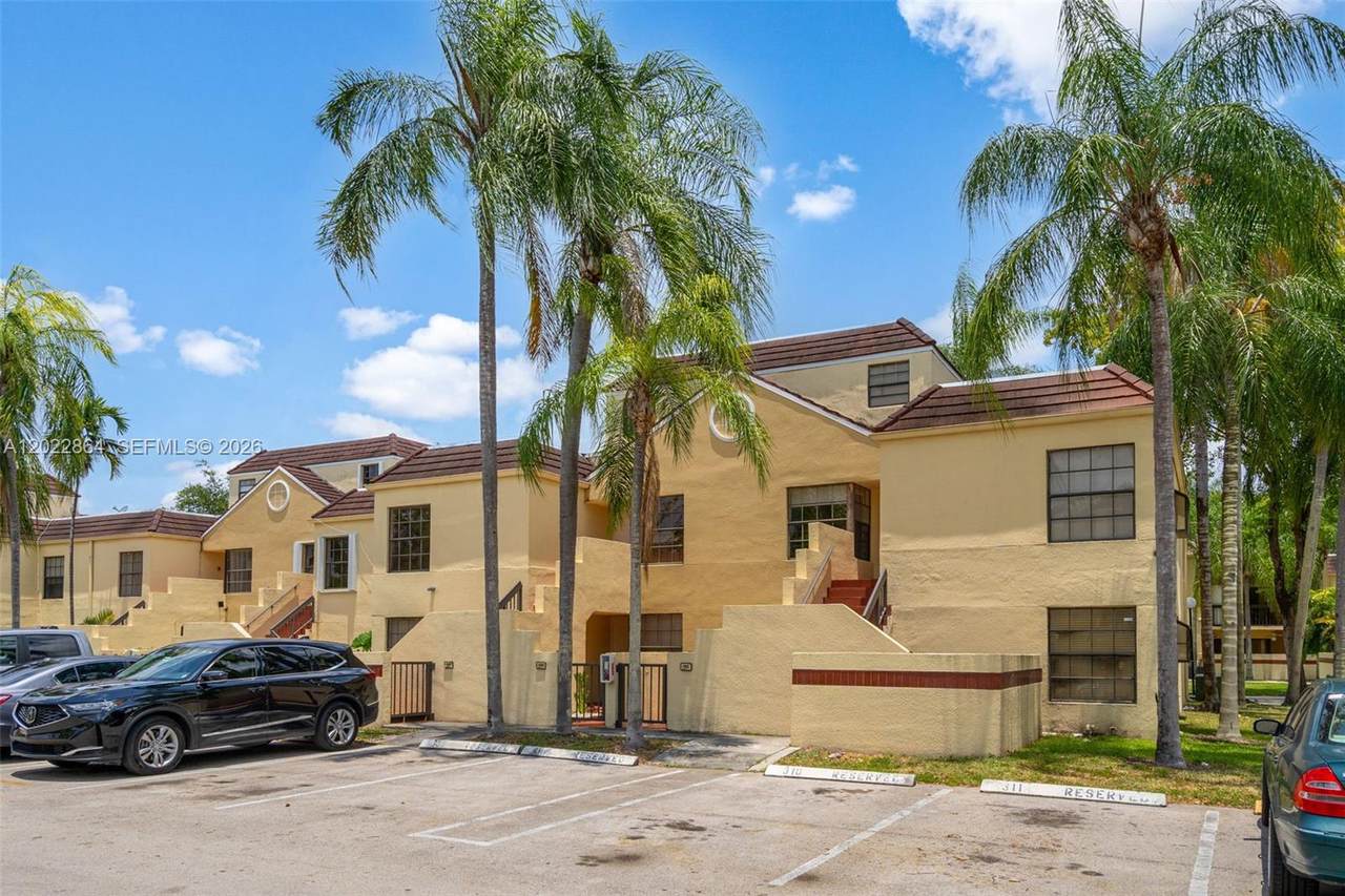 12927 88th Ln - Photo 1