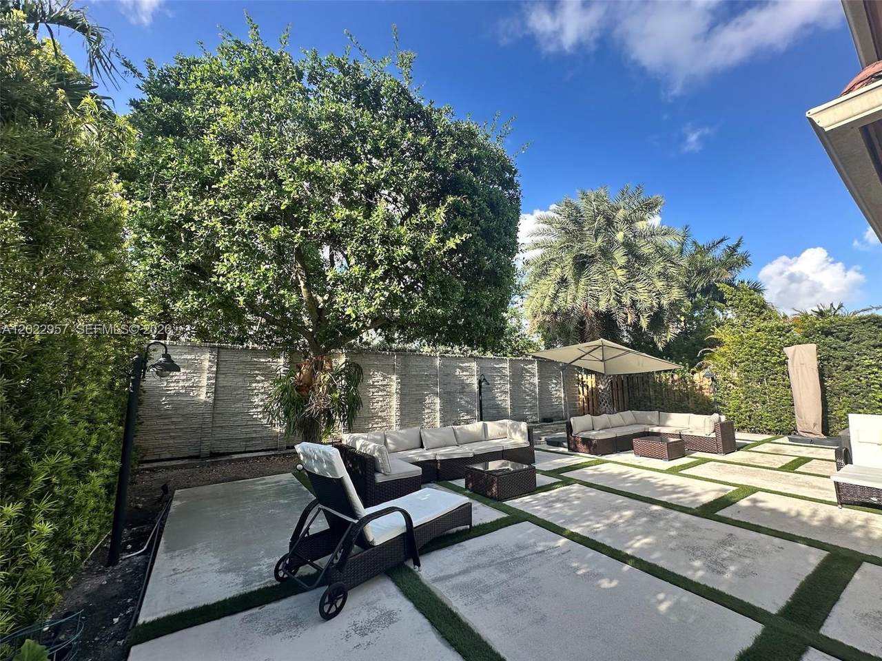 https://bt-photos.global.ssl.fastly.net/miami/1280_boomver_1_A12022957-2.jpg
