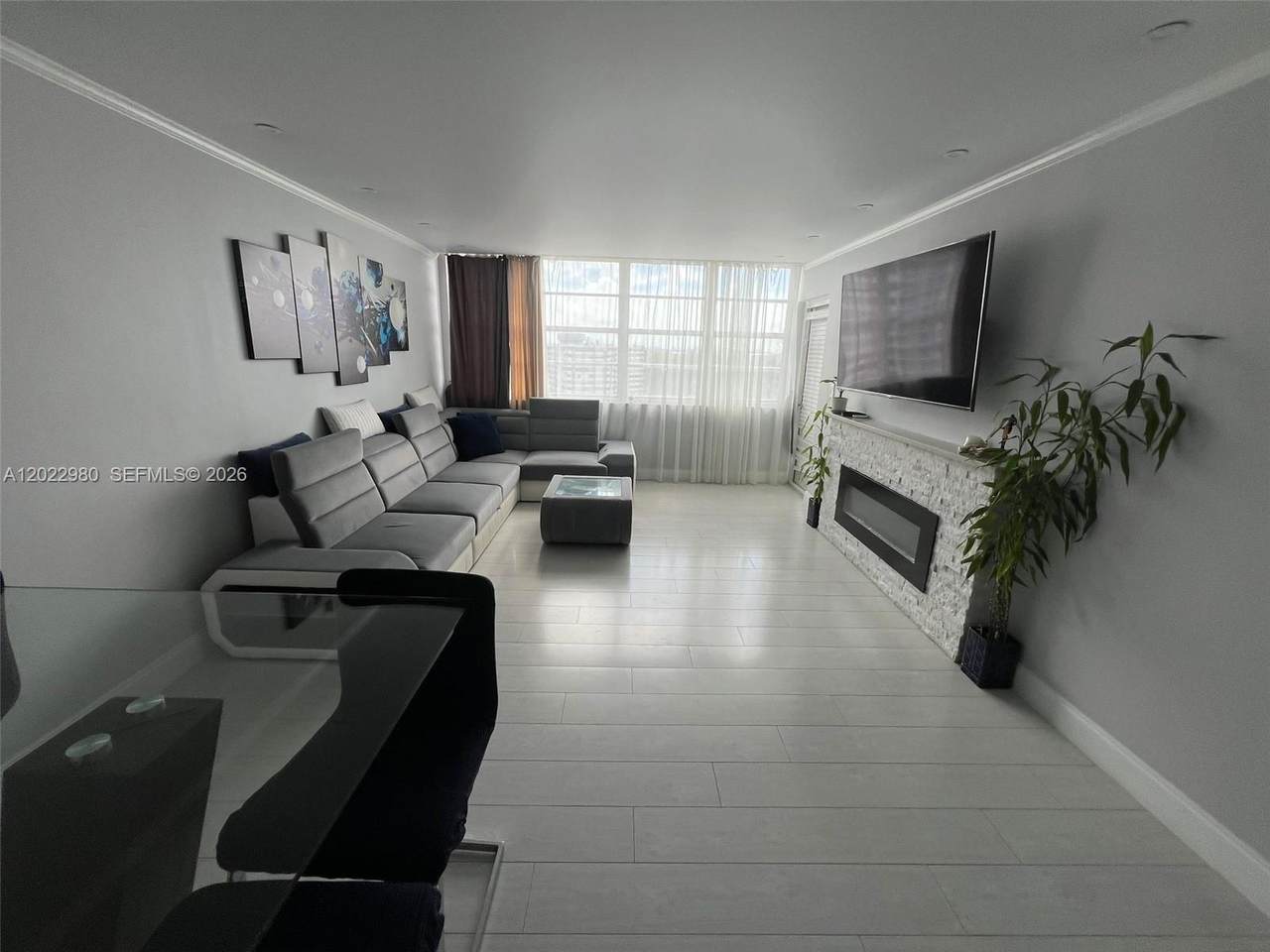 https://bt-photos.global.ssl.fastly.net/miami/1280_boomver_1_A12022980-2.jpg