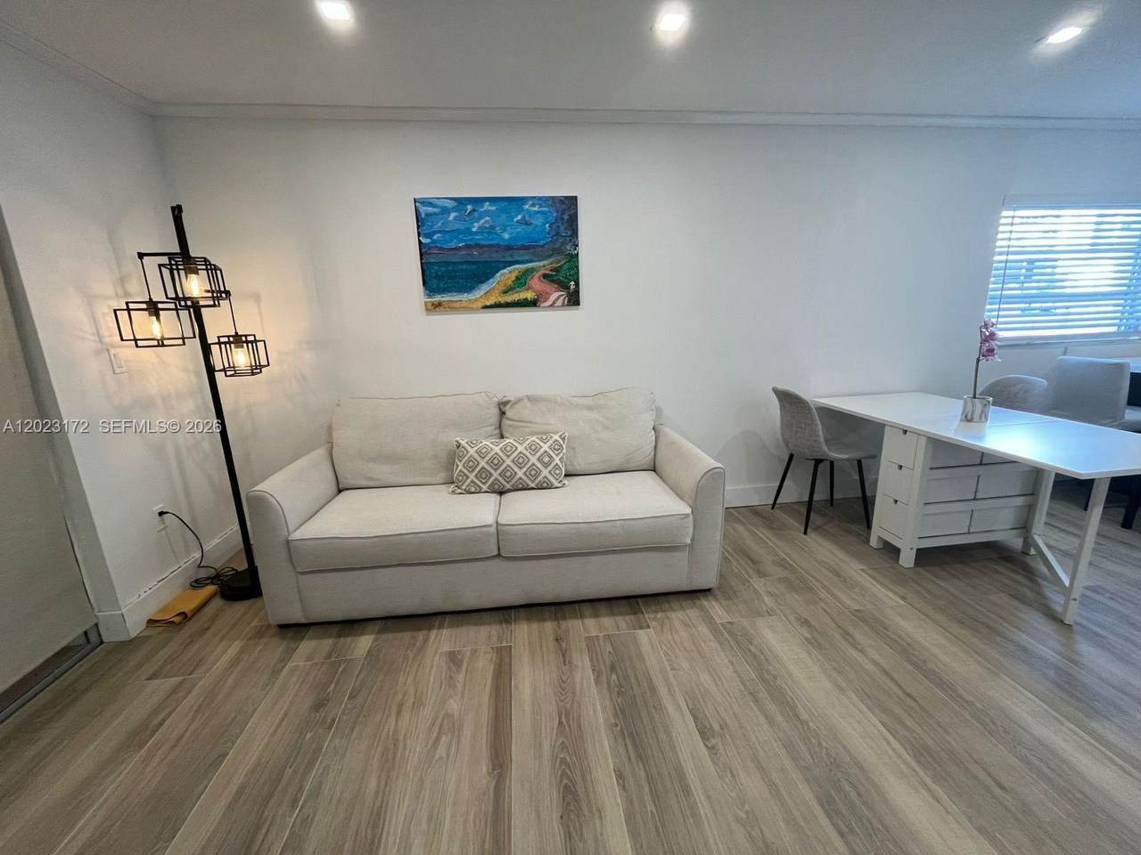 https://bt-photos.global.ssl.fastly.net/miami/1280_boomver_1_A12023172-2.jpg