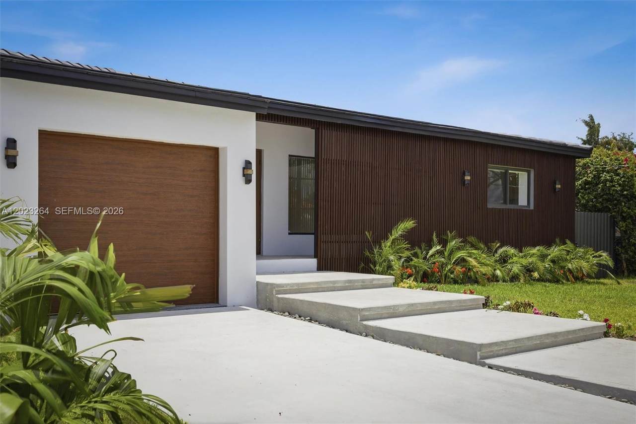 1911 18th Ave - Photo 1