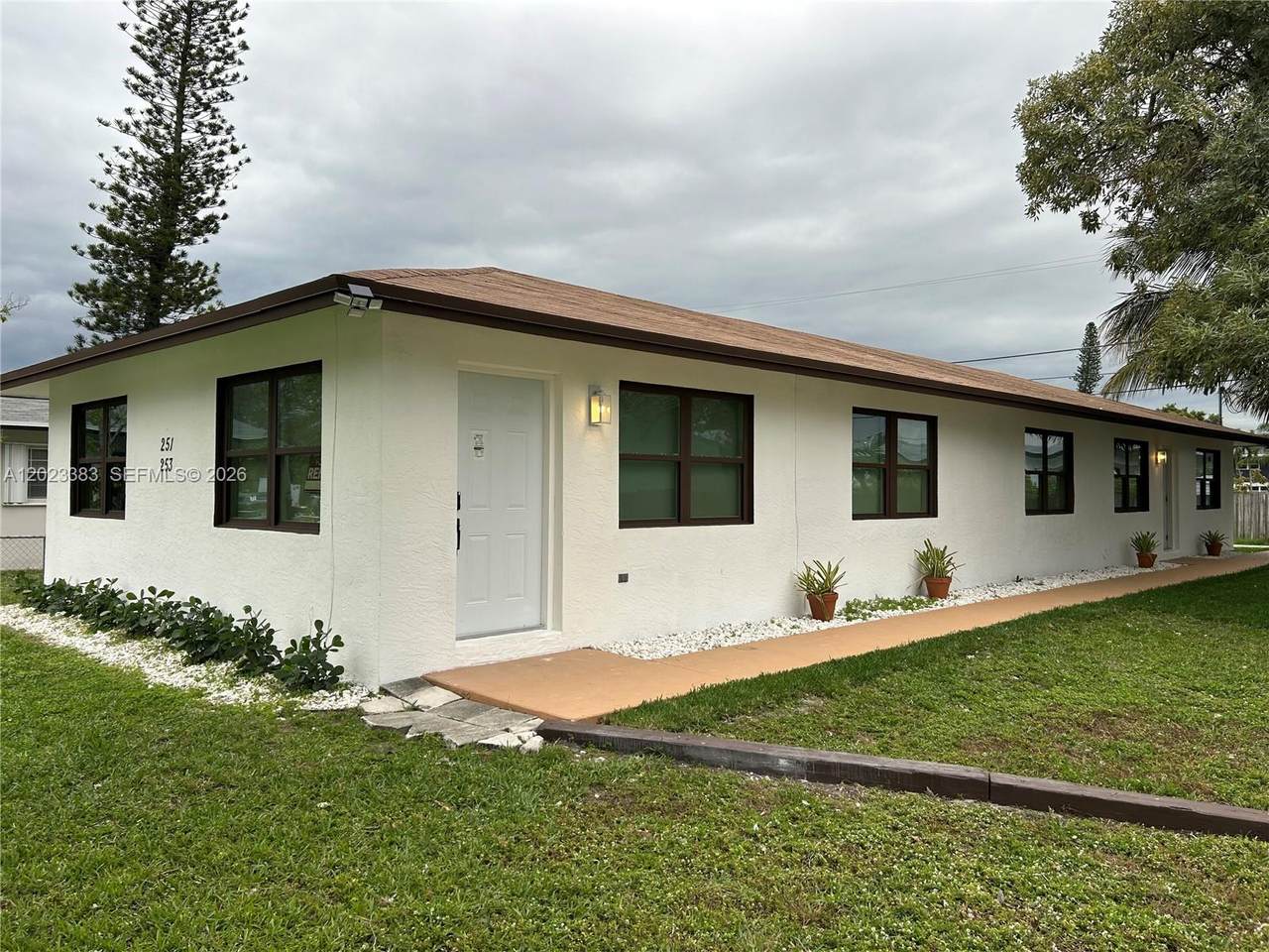 https://bt-photos.global.ssl.fastly.net/miami/1280_boomver_1_A12023383-2.jpg