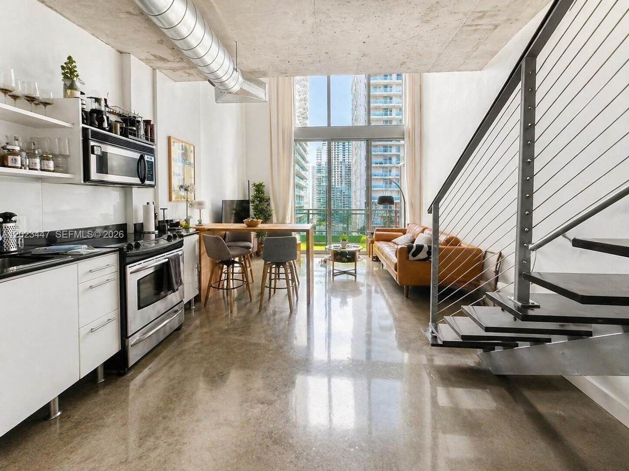 690 1st Ct - Photo 1