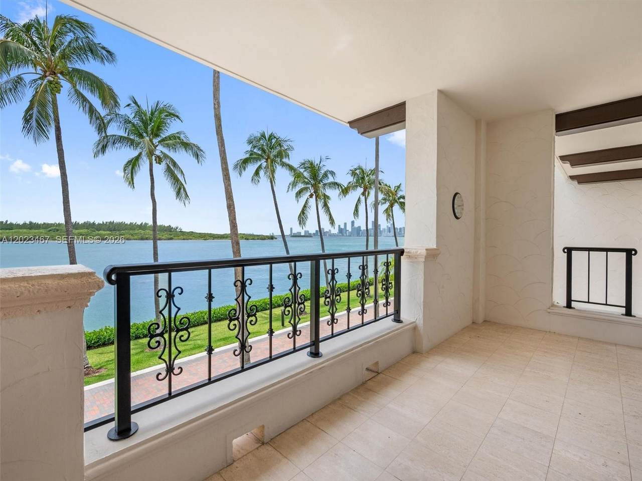 https://bt-photos.global.ssl.fastly.net/miami/1280_boomver_1_A12023467-2.jpg