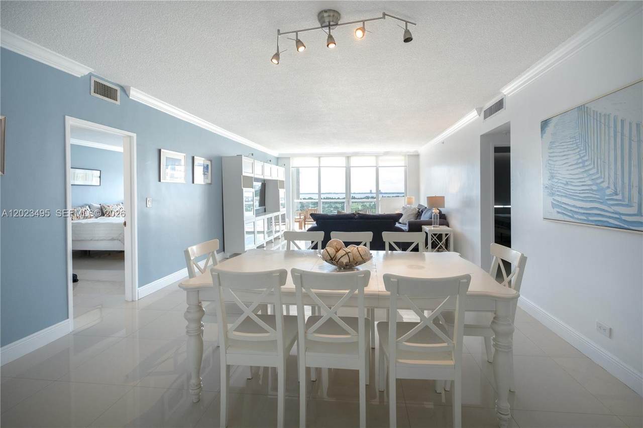 5601 Collins Ave - Photo 1