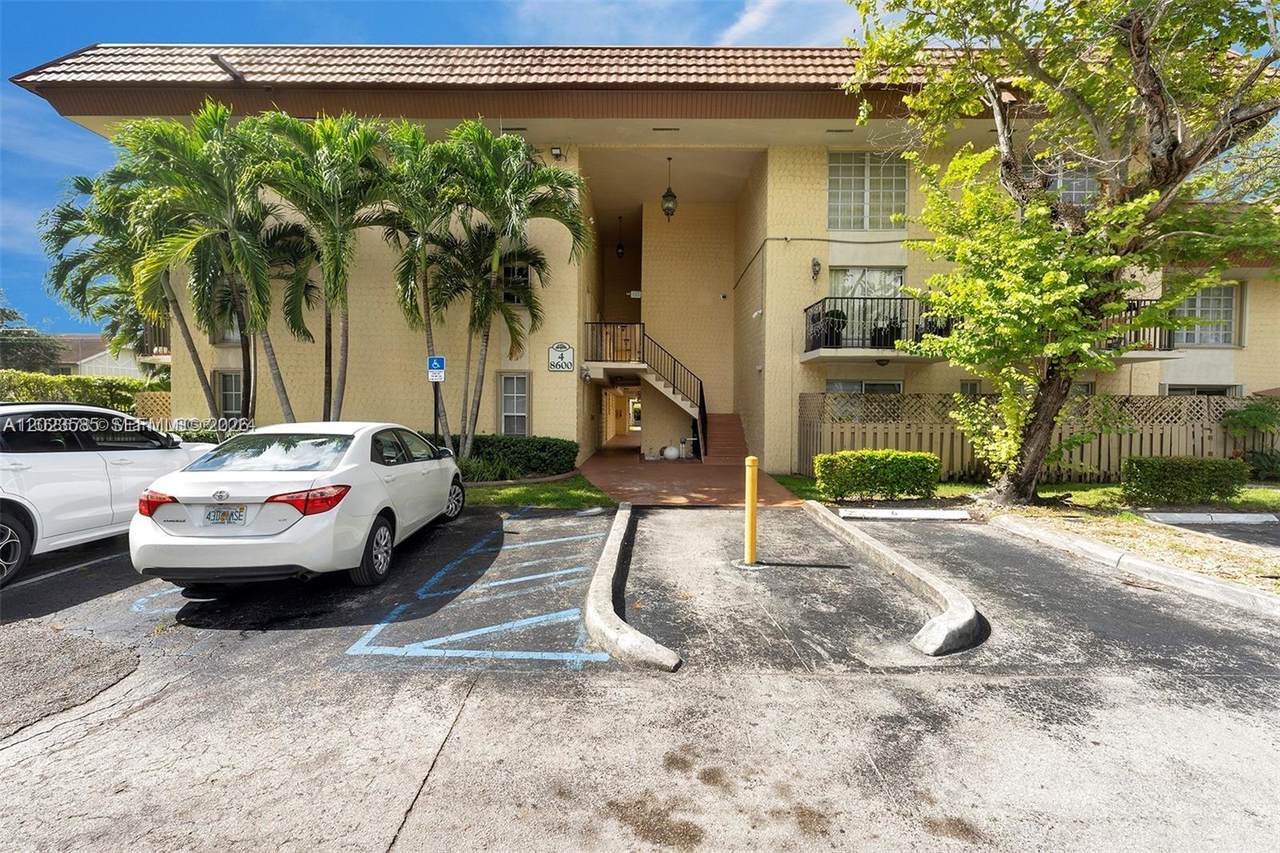 8550 109th Ave - Photo 1
