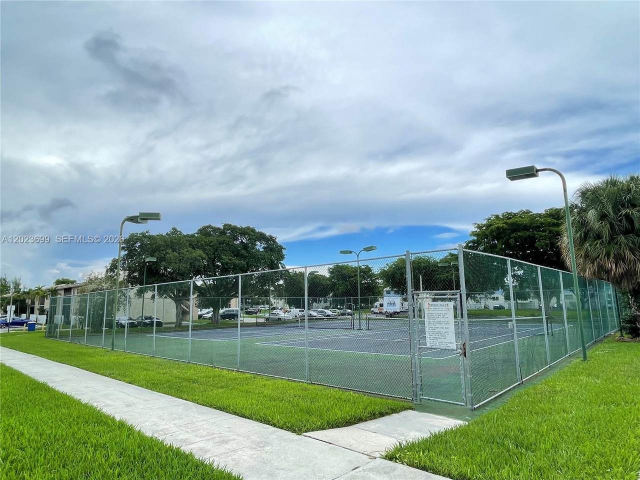 https://bt-photos.global.ssl.fastly.net/miami/1280_boomver_1_A12023699-2.jpg