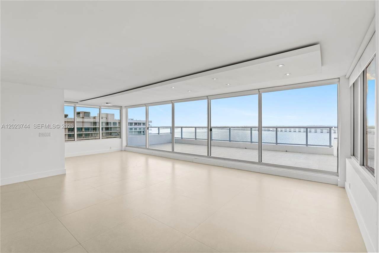 https://bt-photos.global.ssl.fastly.net/miami/1280_boomver_1_A12023744-2.jpg