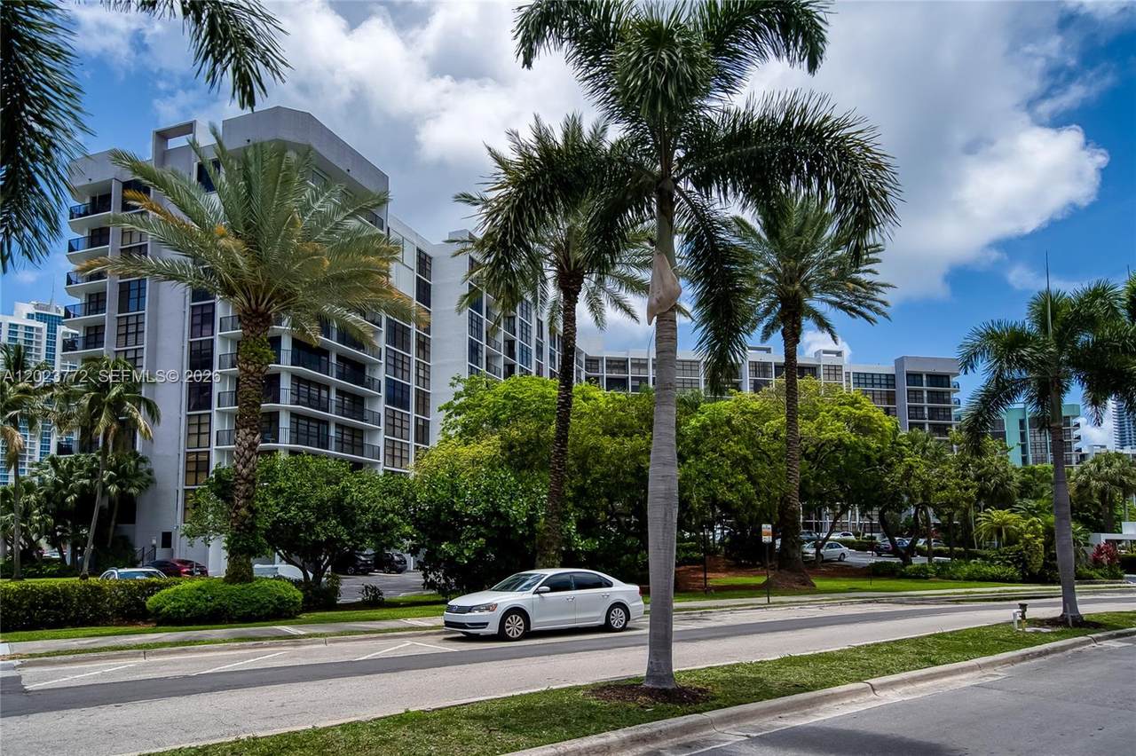 https://bt-photos.global.ssl.fastly.net/miami/1280_boomver_1_A12023772-2.jpg