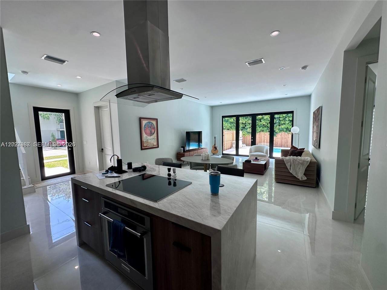 https://bt-photos.global.ssl.fastly.net/miami/1280_boomver_1_A12023987-2.jpg