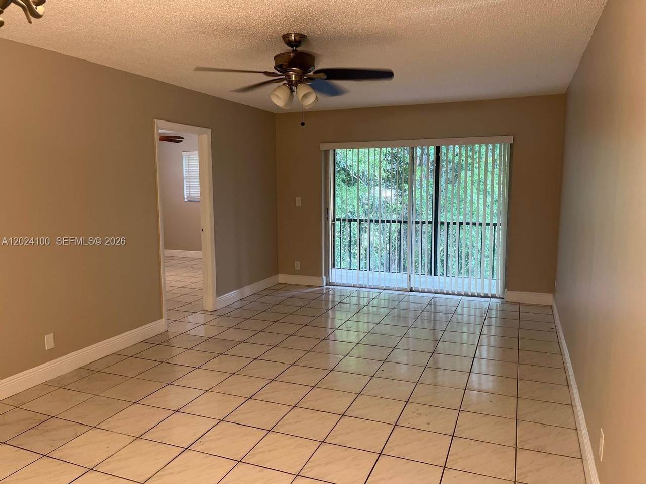 https://bt-photos.global.ssl.fastly.net/miami/1280_boomver_1_A12024100-2.jpg
