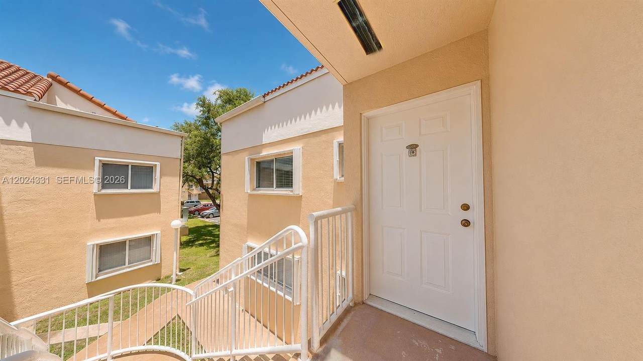 https://bt-photos.global.ssl.fastly.net/miami/1280_boomver_1_A12024331-2.jpg
