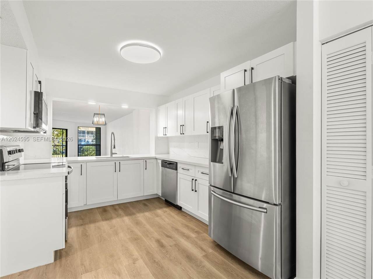 7547 Fairfax Dr - Photo 1