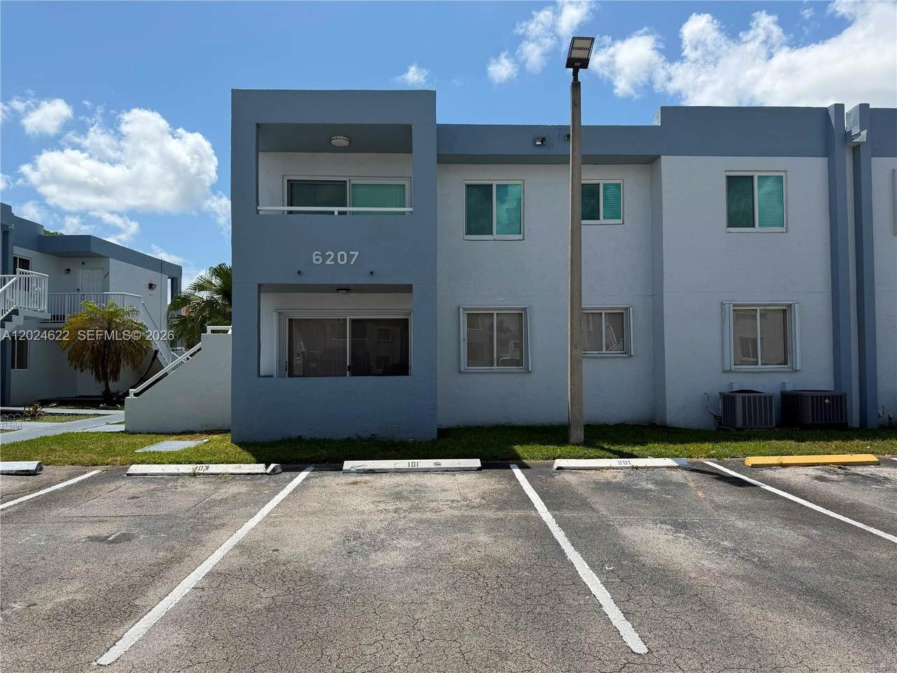6207 131st Ct - Photo 1