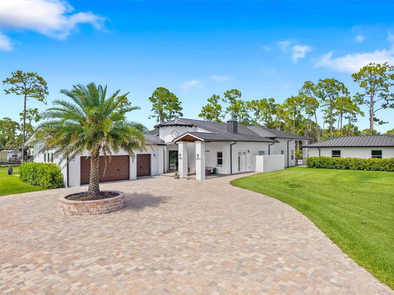 https://bt-photos.global.ssl.fastly.net/miami/1280_boomver_1_A12024661-2.jpg