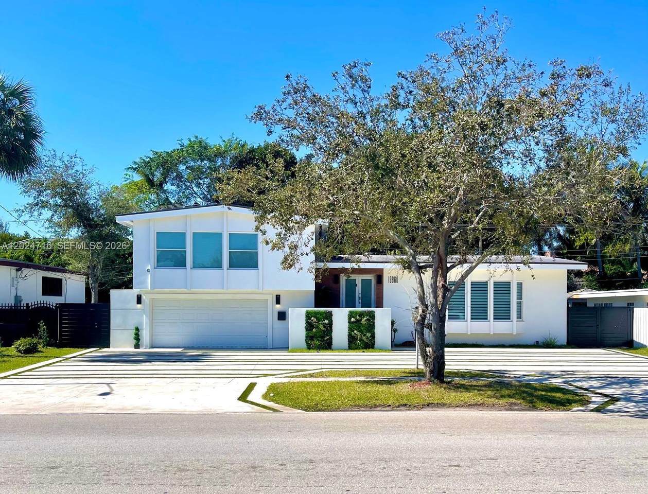 19960 Highland Lakes Blvd - Photo 1