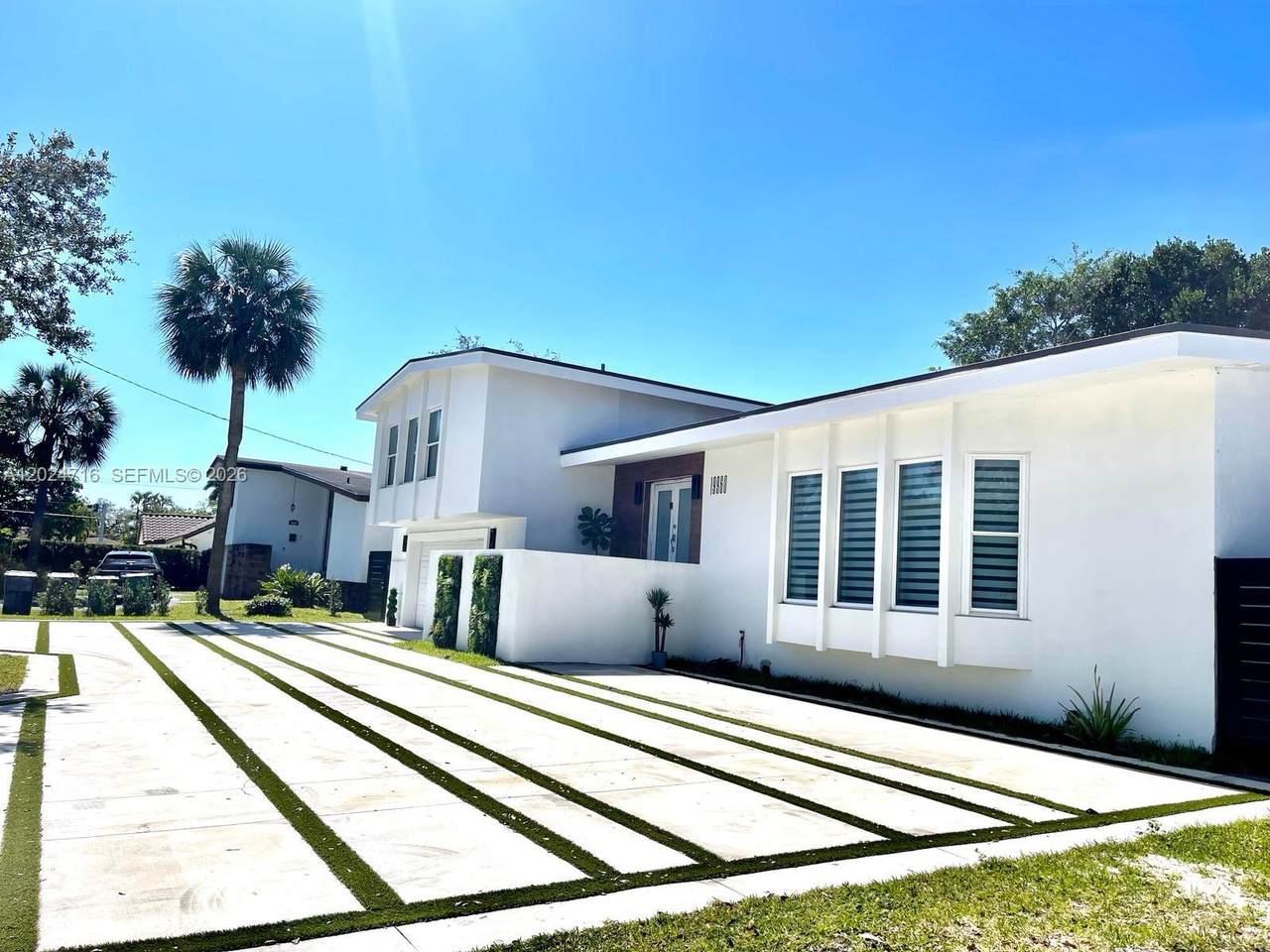 https://bt-photos.global.ssl.fastly.net/miami/1280_boomver_1_A12024716-2.jpg